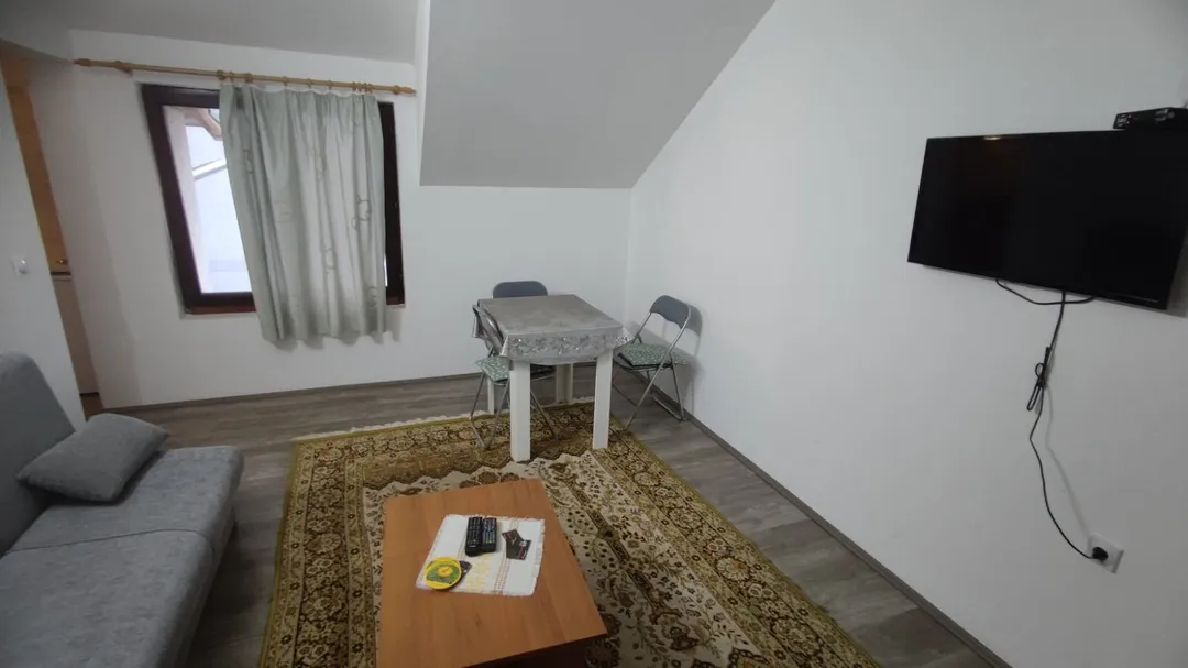 Apartman Mir 6 3
